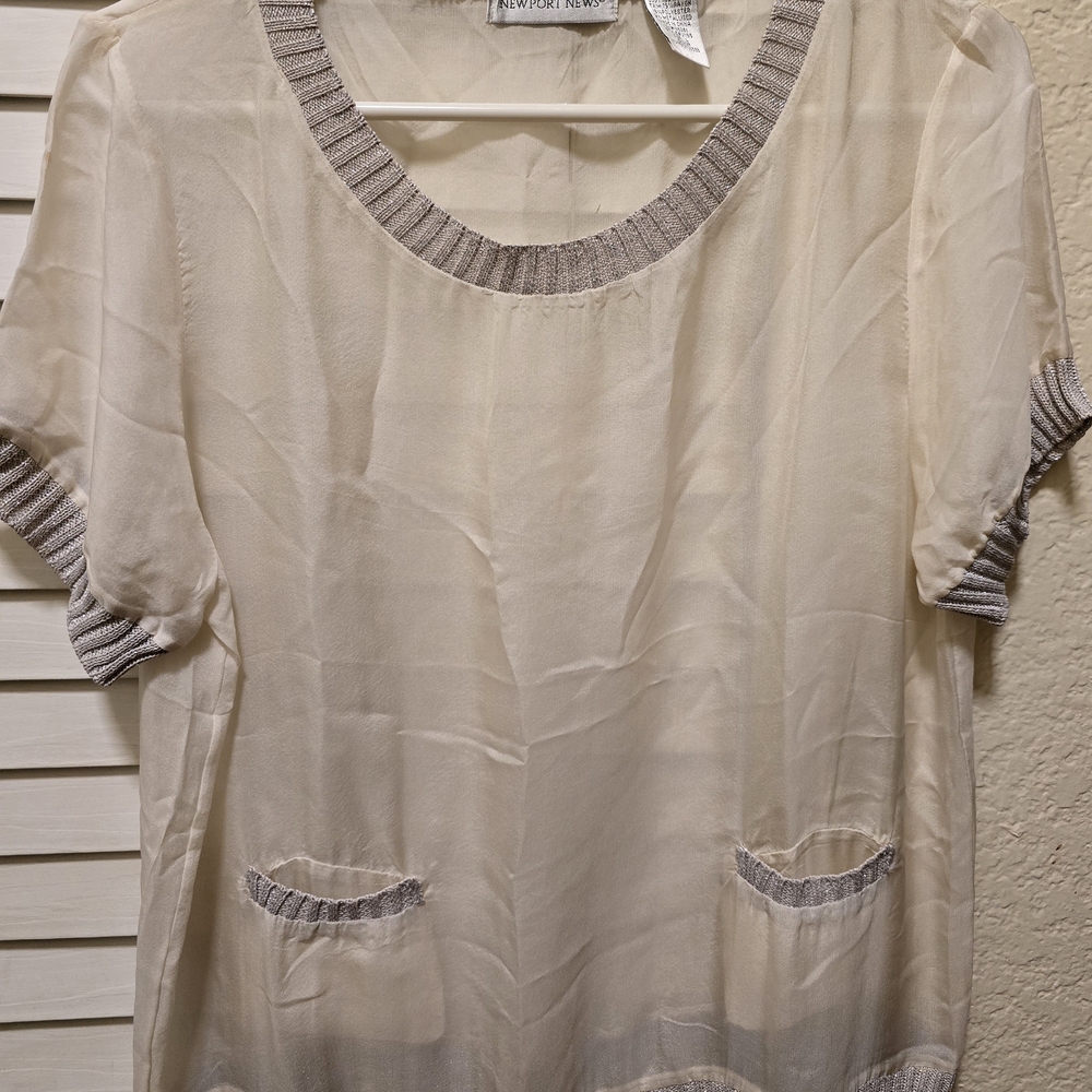Newport News White Ribbed Blouse